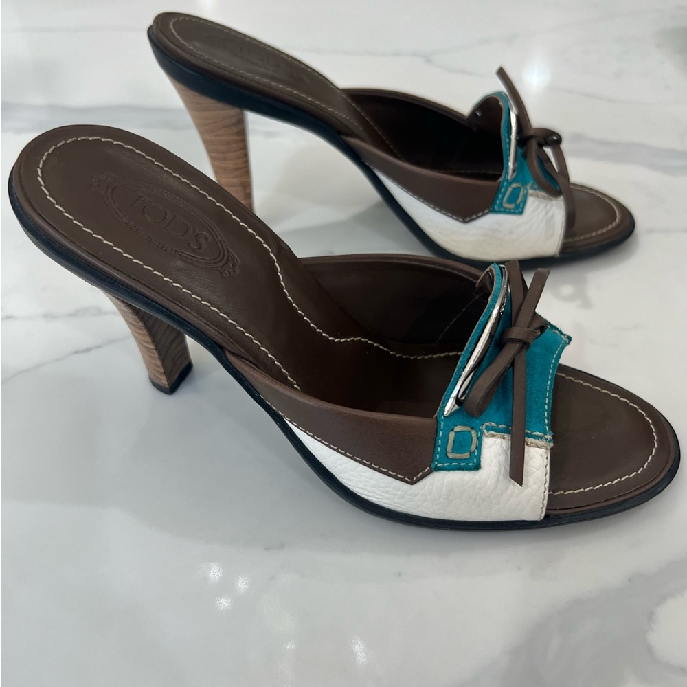 💙 Tod’s Brown, Turquoise, and White Heeled Sandals 💙
